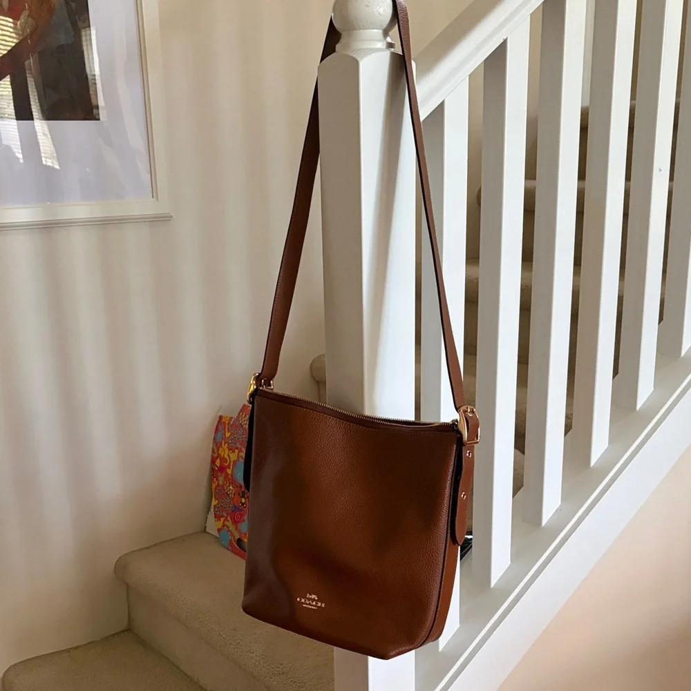 Coach Val Duffle Shoulder Bag Redwood Brown w Gold Pebbled Leather EUC - Picture 10 of 16